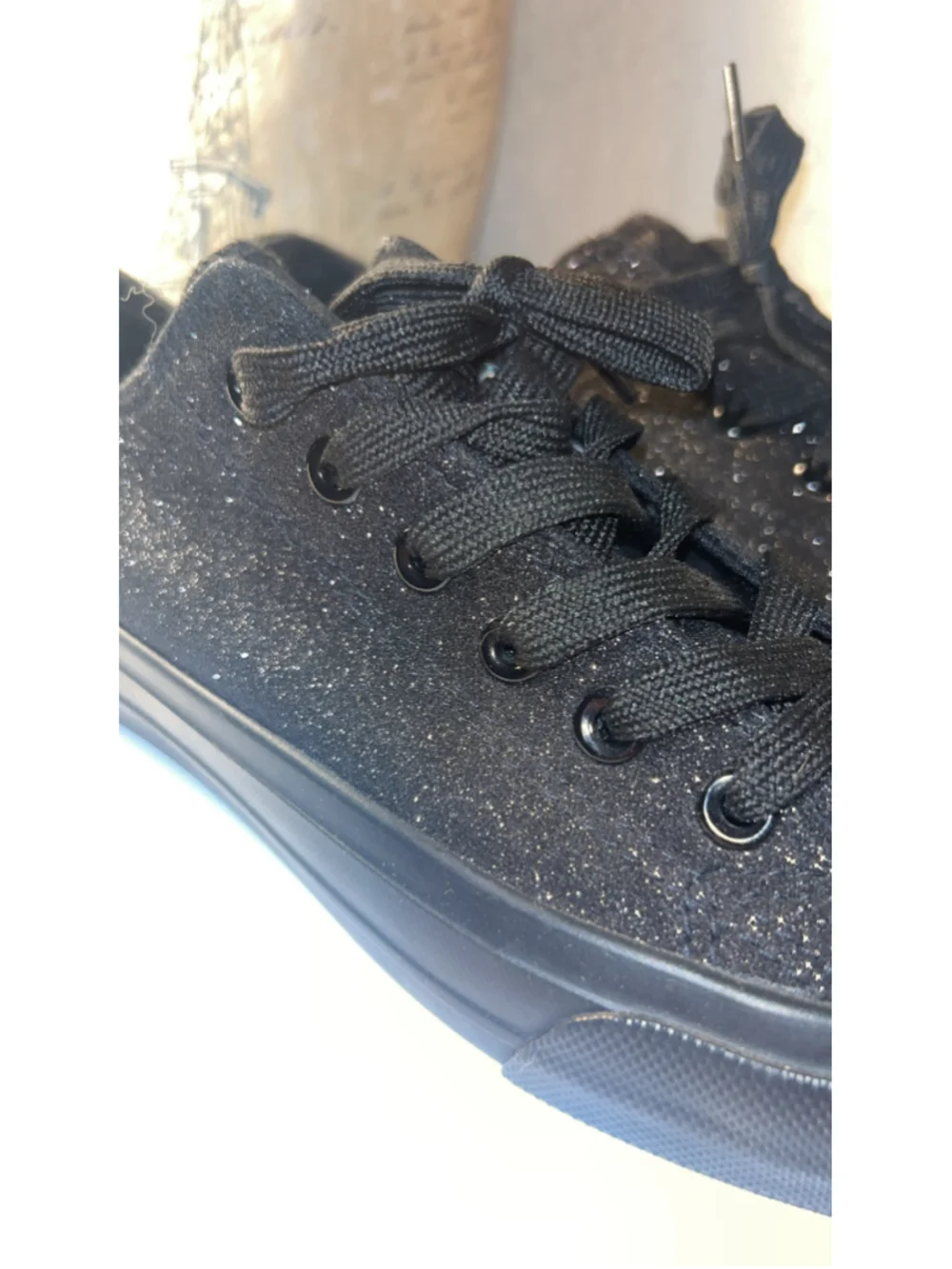 Women's Unbranded Black Glitter Canvas Sneakers Size 6